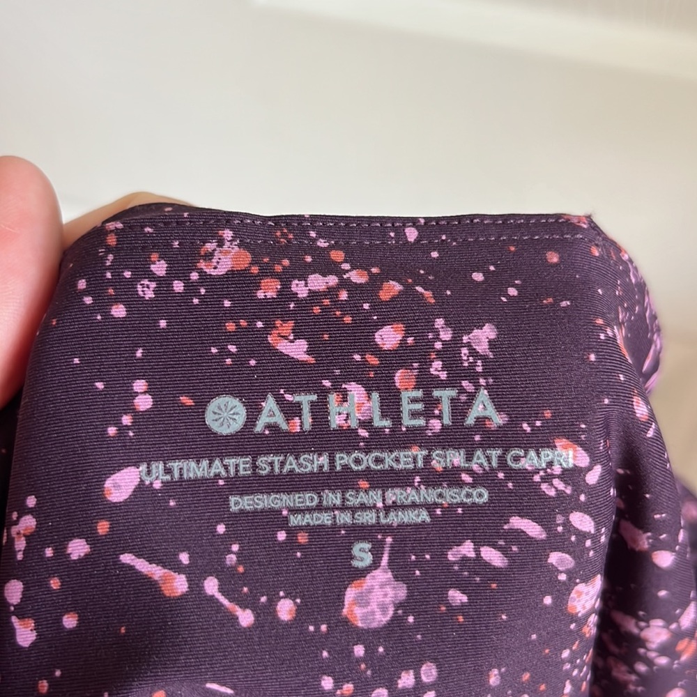 Athleta Ultimate Stash Pocket Splat Capri / SZ S - Picture 6 of 6